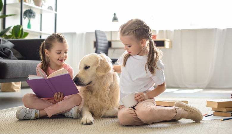 Kinder mit Hund